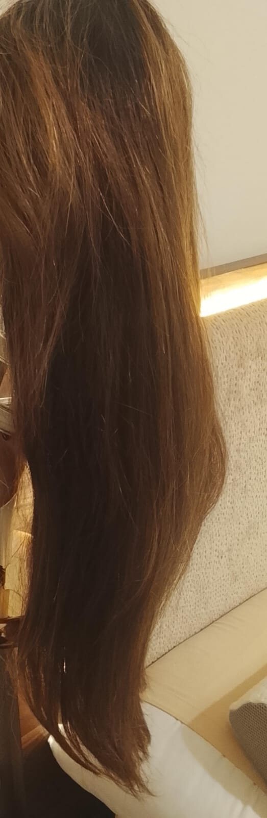 باروكة شعر طبيعي ١٠٠٪ مستعملة مرتين فقط موجودة بكارتونة من ،the wigs shop by Dina تقبل صبغة و تصفيف
