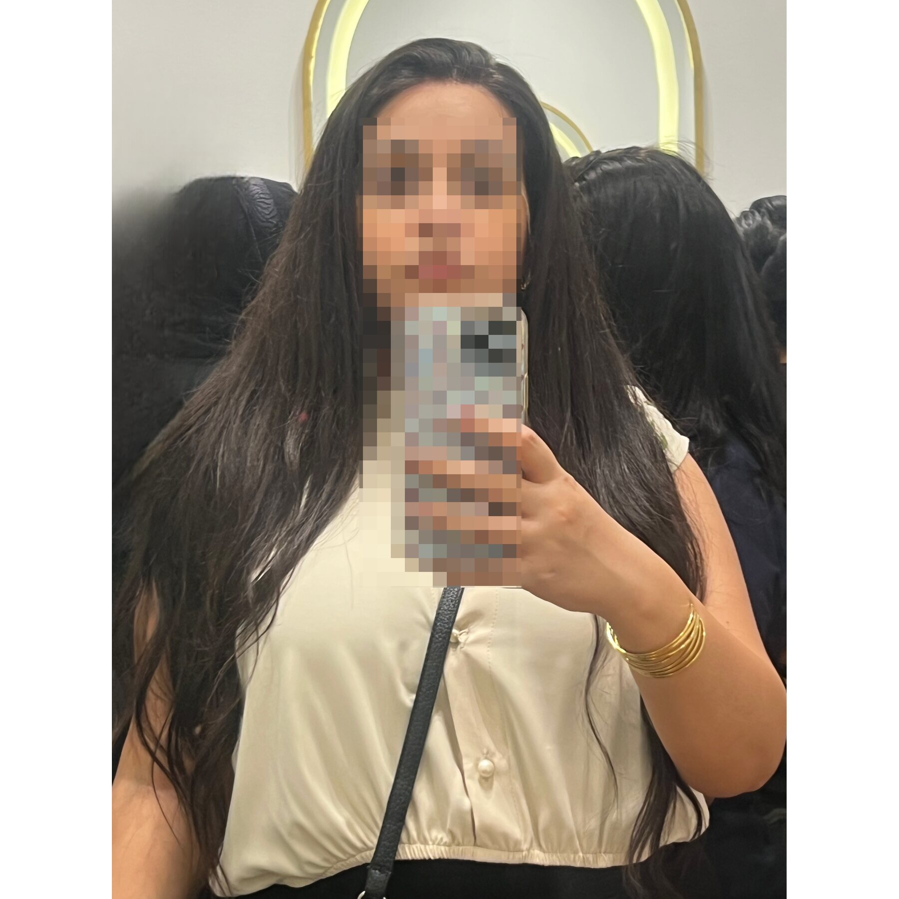 باروكة شعر طبيعى ١٠٠٪؜ من كولكشن the wigs shop by dina ولم تستخدم الا مرة واحدة فقط