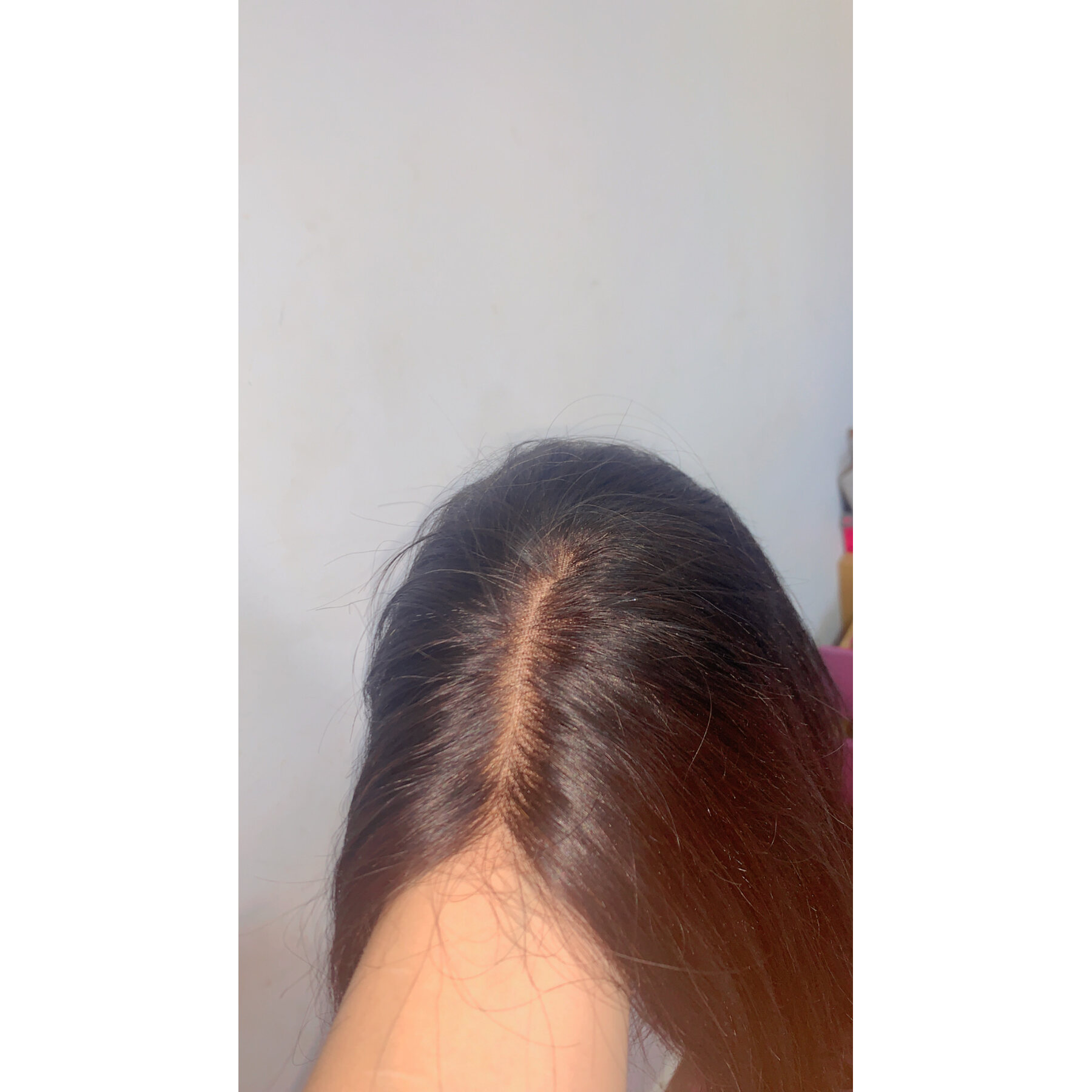 باروكة  شعر طبيعى ١٠٠٪ طول لحد الكتف من ‏the wigs shops by dina من دينا عزت . تساعد فى علاج الشعر بتقبل الصبغه .